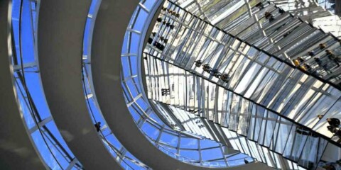 Bundesregierung lahmt bei der Umsetzung der Blockchain-Strategie