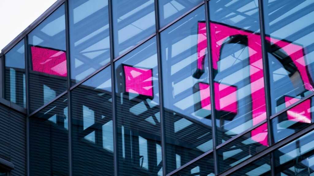 „Deutsche Telekom“ tampa vienu iš pirmaujančių duomenų tiekėjų „Chainlink“