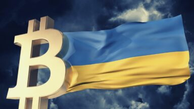 Bitcoin Logo mit Flagge Ukraine
