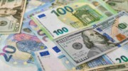 Zahlreiche Dollar- und Euroscheine