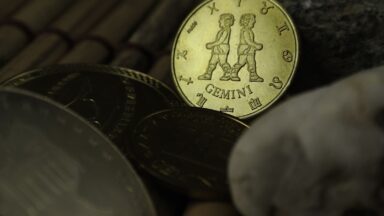 Münze mit der Aufschrift Gemini (Zwilling)