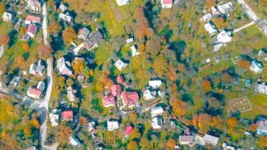 Luftaufnahme Häuser auf dem Land