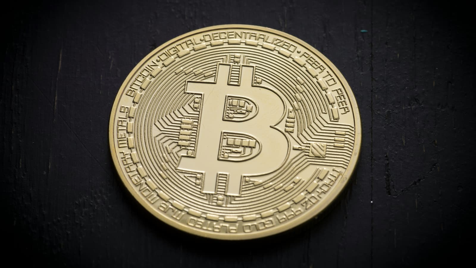 MSTR-Aktie fällt nach Rebranding von MicroStrategy zu Strategy₿