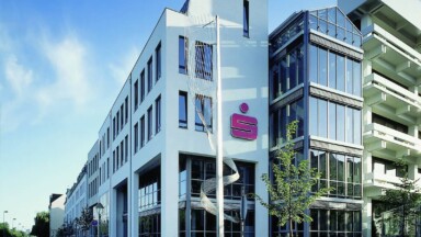 Sparkasse wird zur Krypto-Börse: BTC und Co. ab 2026 verfügbar Titelbild