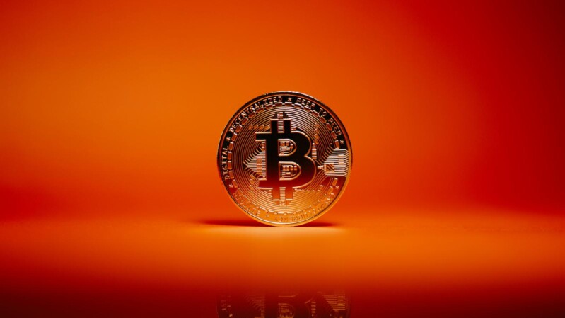 Bitcoin-Kurs stürzt unter 90.000 US-Dollar: Wie weit sinkt BTC noch? Titelbild