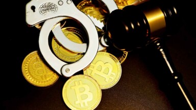 handschellen bitcoin richterhammer