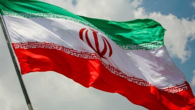 Iran verlangt Bitcoin für Passage durch Straße von Hormus Titelbild