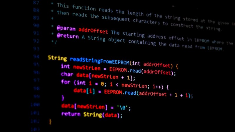 programmcode auf einem bildschirm